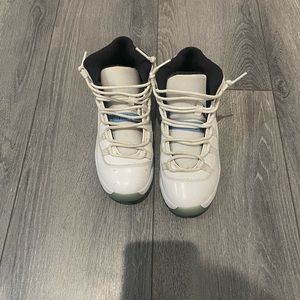 Legen blue 11s Jordan